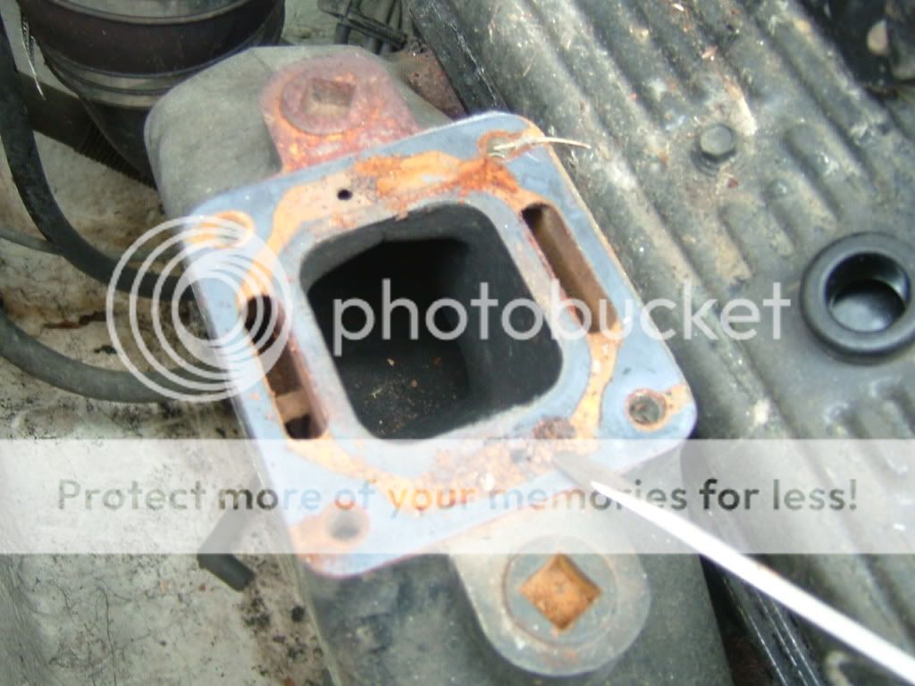 Mercruiser 4.3L Cracked Exhaust Manifolds, what else could be broken